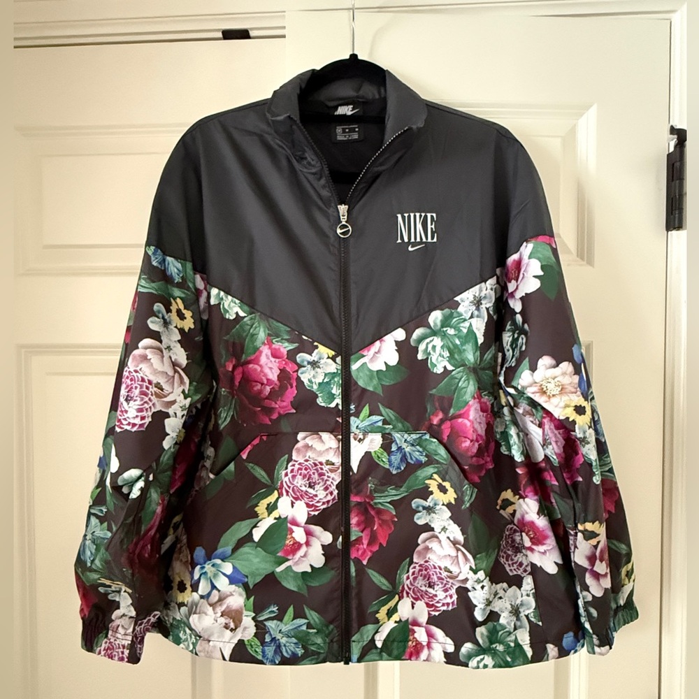 NWT NIKE Women's Femme Floral Bomber Jacket Size XL